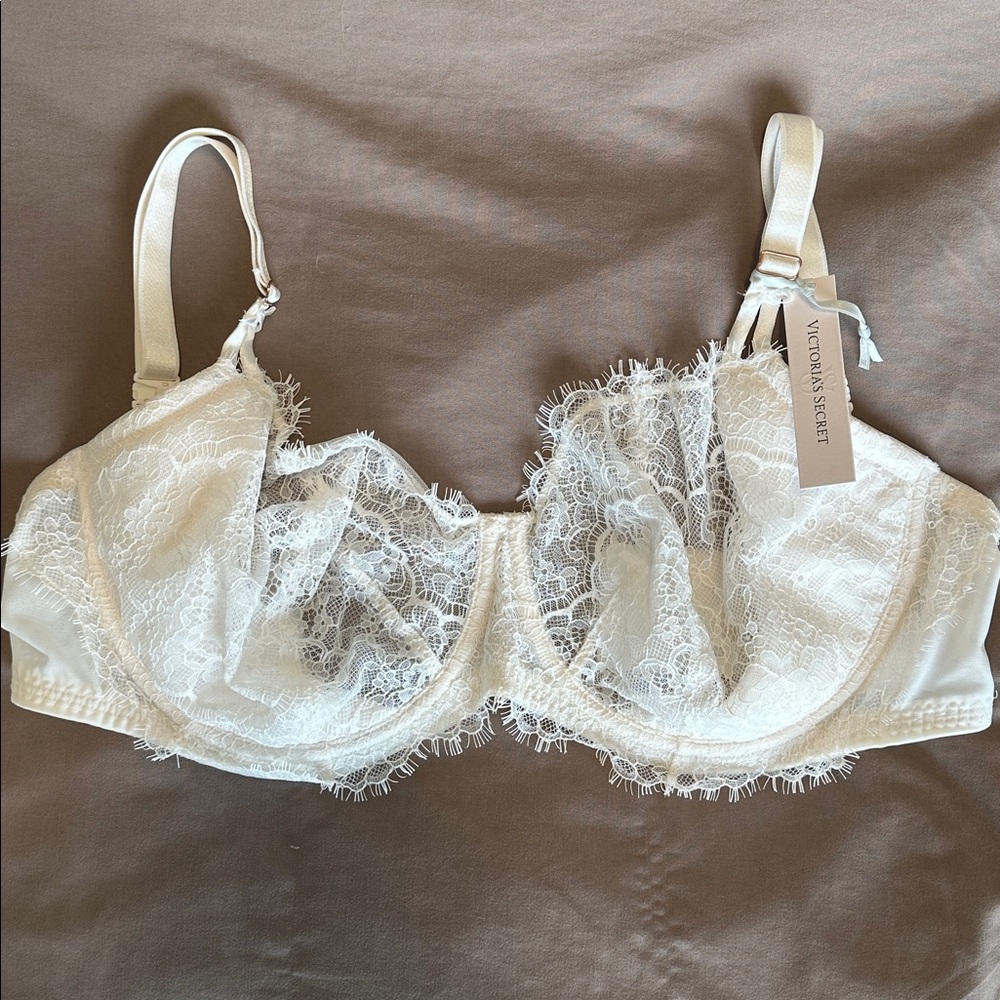 VS Dream Angels Lace